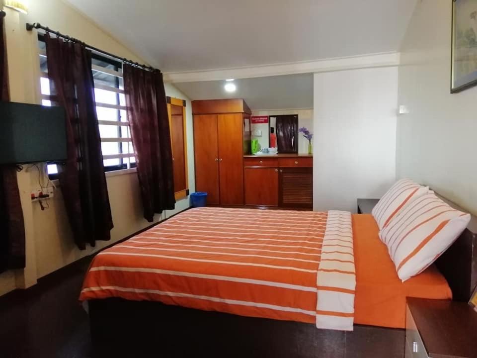 Maena Water Country house