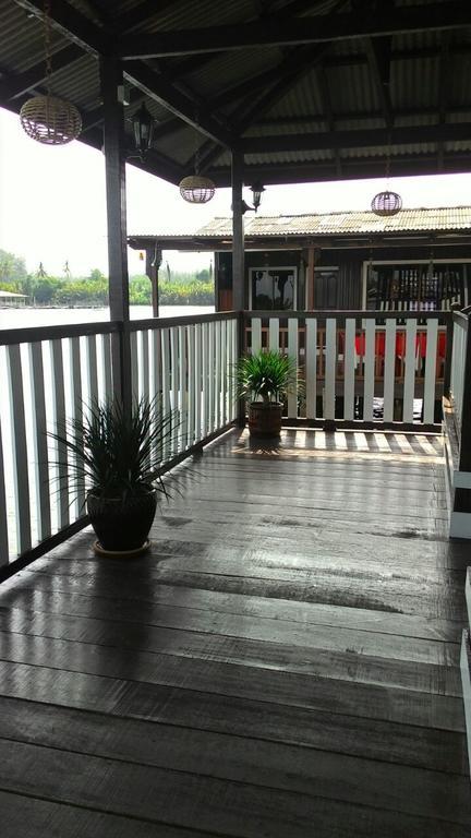 Maena Water Country house *